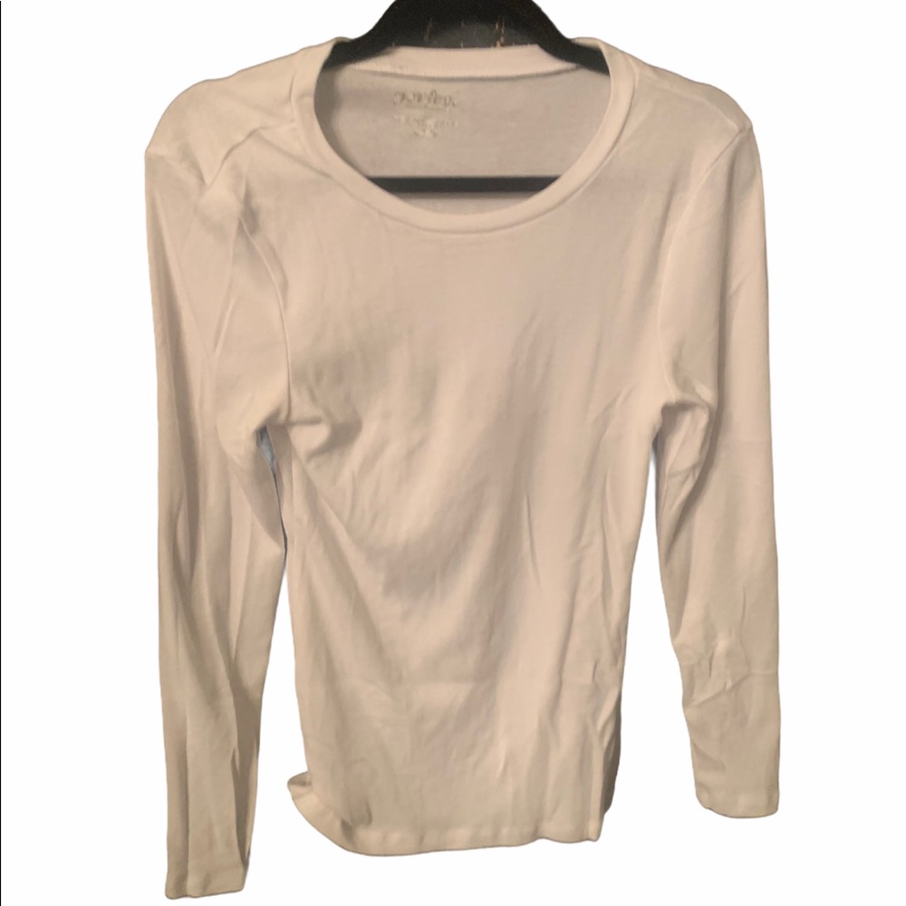 White long sleeve tee